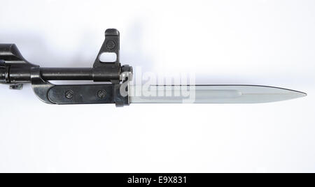 Tifé allemandes est un fusil d'assaut AK47 bayonet Banque D'Images
