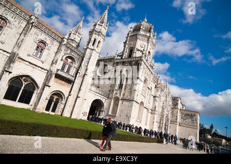 Vue horizontale du Monastère des Hiéronymites à Belém, Lisbonne. Banque D'Images