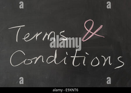 Termes et conditions Termes on blackboard Banque D'Images