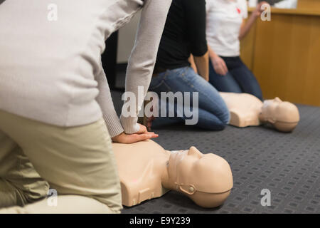 Les premiers soins RCR séminaire. Banque D'Images