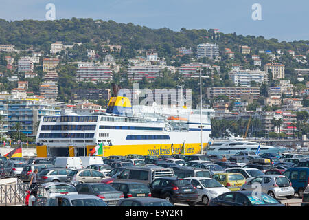 Ferry corse, port, Nice, Côte d'Azur, France Banque D'Images