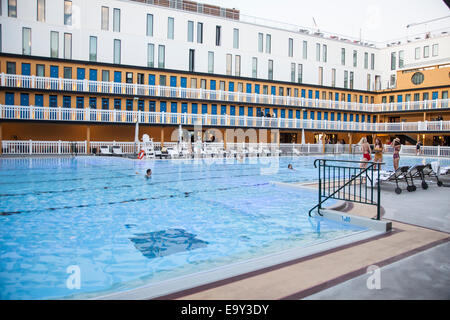 France, Paris, l'hôtel piscine Molitor Banque D'Images