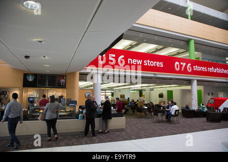 Maison de Vodafone, le quartier général de la Division mondiale appelé Vodafone Group plc. dans le Berkshire. Photos prises dans les machi atrium Banque D'Images