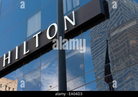 Le Millenium Hilton en verre, 55 Church Street, le Quartier Financier de Manhattan, New York City, USA. Millenium Hilton Banque D'Images