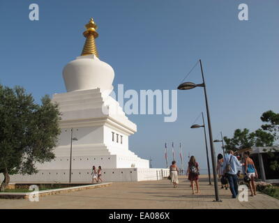 Stupa, temple bouddhiste, Benalmadena, Costa del Sol, Andalousie, Espagne Banque D'Images