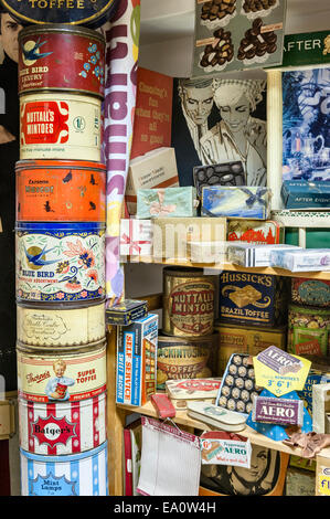 The Land of Lost Content , un musée de la culture populaire britannique 20c, Craven Arms, Shropshire, Royaume-Uni. Confiseries (bonbons) Banque D'Images