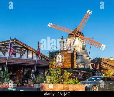 Un restaurant à Solvang en Californie près de San Luis Obispo en Californie une ville entière consacrée au tourisme. Banque D'Images