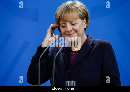 Berlin, Allemagne. 05Th Nov, 2014. Juan Manuel Santos, président de la Colombie et de la Chancelière allemande Angela Merkel (CDU), donnent une conférence de presse conjointe après réunion à la Chancellerie allemande le Novembre 05th, 2014 à Berlin, Allemagne./Photo : la Chancelière Angela Merkel. Credit : Reynaldo Chaib Paganelli/Alamy Live News Banque D'Images