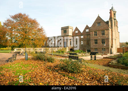 L'automne à Rufford Abbey, Nottinghamshire England UK Banque D'Images