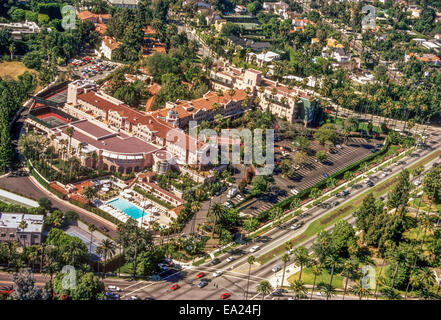 LOS ANGELES, CA - août 1 : Vue aérienne de l'hôtel Beverly Hills sur le Sunset Blvd.. à Los Angeles, Californie le 1 août 1995 Banque D'Images
