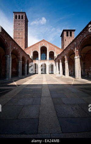 L'Italie, Lombardie, Milan, La Basilique de Sant'Ambrogio, l'église Saint Ambroise. Banque D'Images