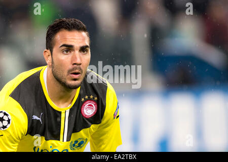 Turin, Italie. 4ème Nov, 2014. Roberto (Valencia) Football/soccer Ligue des Champions : un groupe de correspondance entre l'Olympiacos 3-2 Juventus Juventus Stadium à à Turin, Italie . © Maurizio Borsari/AFLO/Alamy Live News Banque D'Images