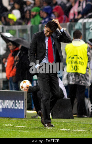 Turin, Italie. 4ème Nov, 2014. L'Olympiacos (Michel) Football/soccer Ligue des Champions : un groupe de correspondance entre l'Olympiacos 3-2 Juventus Juventus Stadium à à Turin, Italie . © Maurizio Borsari/AFLO/Alamy Live News Banque D'Images