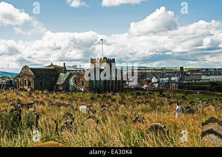 Grave froid-cour à Whitby North Yorkshire Angleterre Banque D'Images