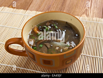 La choucroute aux champignons soupe russe Banque D'Images