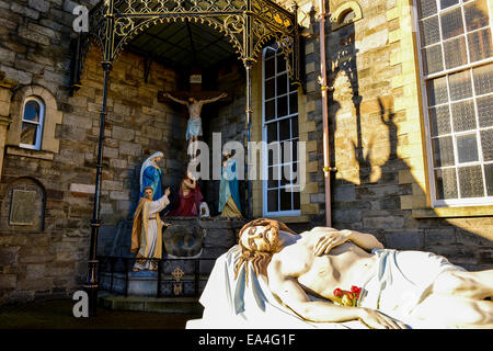 Stock Photo - Extérieur de l'église de saint Colomba Tour Long, terminé en 1909. Photo : George Sweeney/Alamy Banque D'Images