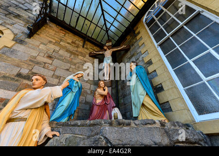 Stock Photo - Extérieur de l'église de saint Colomba Tour Long, terminé en 1909. Photo : George Sweeney/Alamy Banque D'Images