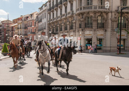 3 mai 2010 - Granada, Espagne - sur le Día de La Cruz (Journée de la croix), une fête religieuse traditionnelle célébrée chaque année à cette Banque D'Images