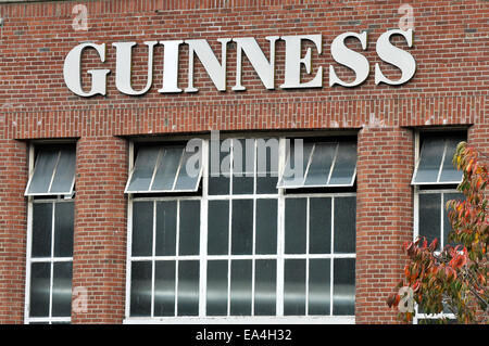 Entrée de l'usine Guinness à l'usine. Banque D'Images