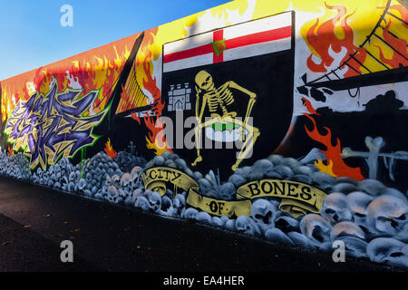 Stock Photo - Graffiti sur mur dans le centre-ville de Derry. Photo : George Sweeney/Alamy Banque D'Images