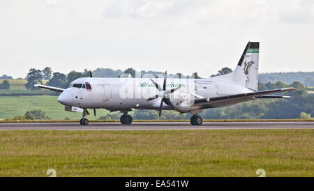 Atlantic Airlines BAe ATP G-BUUP arrivant à l'aéroport de London-Luton LTN Banque D'Images