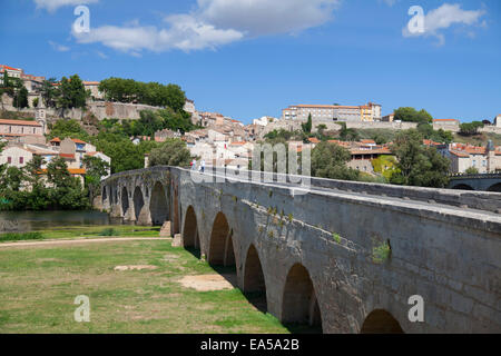 Pont Vieux (Vieux Pont), Béziers, Hérault, Languedoc-Roussillon, France Banque D'Images