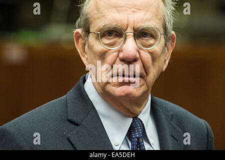 Bruxelles, Bxl, Belgique. Nov 7, 2014. Pier Carlo Padoan, Ministre italien de l'économie et des Finances au début d'une réunion des ministres européens des finances au siège de la Commission de l'UE à Bruxelles, Belgique le 07.11.2014 par Wiktor Dabkowski Wiktor Dabkowski/crédit : ZUMA Wire/Alamy Live News Banque D'Images