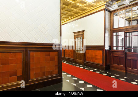 Couloir intérieur, d'un ancien palais Banque D'Images