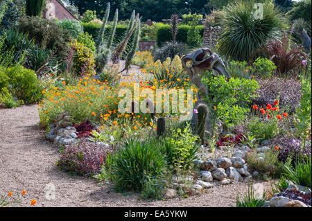 East Ruston Old Vicarage gardens, Norwich, Norfolk, Royaume-Uni. La frontière du désert californien et lavage Banque D'Images