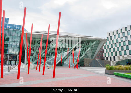 Dublin, Irlande - 01 juin 2014 : Bord Gais Energy Theatre à Dublin, Irlande le 01 juin 2014. Square au Grand Canal Dock dans Banque D'Images