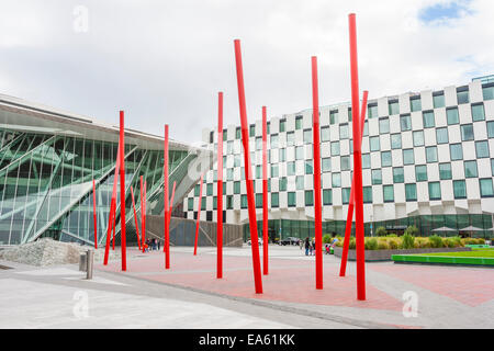 Dublin, Irlande - 01 juin 2014 : Bord Gais Energy Theatre à Dublin, Irlande le 01 juin 2014. Square au Grand Canal Dock dans Banque D'Images