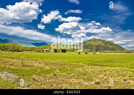 Village de Smiljan green scenery Banque D'Images