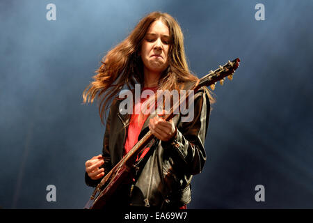 BARCELONA - 30 MAI : Haim (American pop rock originaire de Los Angeles, Californie) en concert au Primavera Sound 2014 Heineken. Banque D'Images