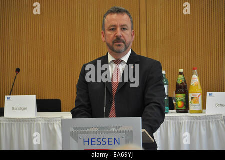 Berlin, Allemagne. 07Th Nov, 2014. Le nouveau président de la Fédération allemande des expulsés (BdV) est devenu Bernd Fabritius à Berlin, Allemagne, le 7 novembre 2014. Photo : CTK/Alamy Live News Banque D'Images