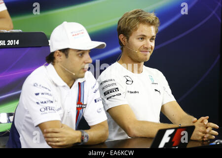 Sport Automobile : Championnat du Monde de Formule 1 de la FIA 2014, Grand Prix du Brésil, # 19 Felipe Massa (BRA, Williams Martini Racing, # 6 Nico Rosberg (GER, Mercedes AMG Petronas F1 Team), Banque D'Images