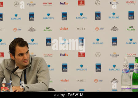 O2 Arena, London, UK. 7 novembre, 2014. Sixième année consécutive de la prestigieuse finale ATP à Londres avec la meilleure huit célibataires et les meilleures équipes de huit chambres doubles de la saison à l'affiche pour la finale. Roger Federer. Credit : Malcolm Park editorial/Alamy Live News Banque D'Images