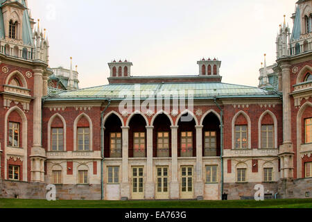 Palais de l'impératrice russe Catherine II du début du xixe siècle à Tsaritsyno ainsi que dans la région de Moscou, Russie Banque D'Images