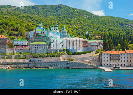 Célèbre monastère russe Panteleimonos sur le mont Athos, Chalkidiki, Grèce Banque D'Images