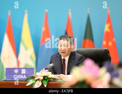 Beijing, Chine. Nov 8, 2014. Le président chinois Xi Jinping préside un dialogue sur le renforcement du partenariat de la connectivité à Beijing, capitale de la Chine, novembre8, 2014. Credit : Ding Lin/Xinhua/Alamy Live News Banque D'Images