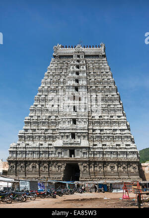 L'Est de l'entrée principale et de Gopuram à Thiruvanamalaï temple. Banque D'Images