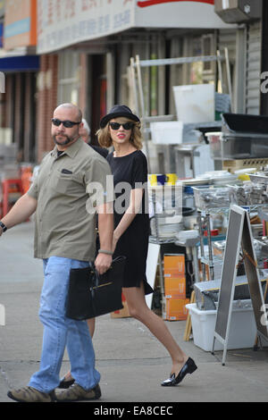 Taylor Swift en laissant son gymnase à Soho avec : Taylor Swift Où : Manhattan, New York, United States Quand : 06 mai 2014 Banque D'Images