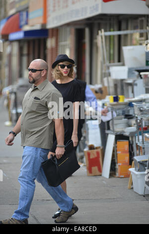 Taylor Swift en laissant son gymnase à Soho avec : Taylor Swift Où : Manhattan, New York, United States Quand : 06 mai 2014 Banque D'Images