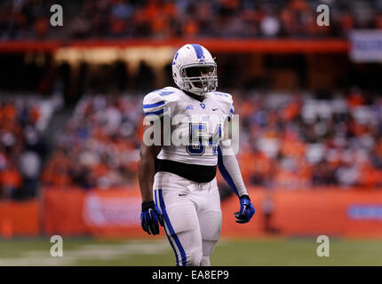 Syracuse, NY, USA. Nov 8, 2014. 8 novembre 2014 : Duke Blue Devils de secondeur C.J. France # 54. Le duc a défait les Blue Devils 27-10 Orange Syracuse au Carrier Dome à Syracuse, New York. Credit : csm/Alamy Live News Banque D'Images