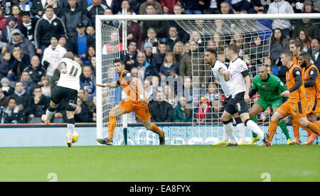 Derby, Royaume-Uni. Nov 8, 2014. Johnny Russell marque le deuxième but du jeu de football - Derby - Sky Bet Championship - Derby County vs Wolverhampton Wanderers - Stade iPro Derby - Saison 2014/15 - 8 novembre 2014 - Photo Malcolm Couzens/Sportimage. Credit : csm/Alamy Live News Banque D'Images