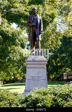 Statue de Cornelius Vanderbilt, fondateur de l'Université de Nashville TN Banque D'Images