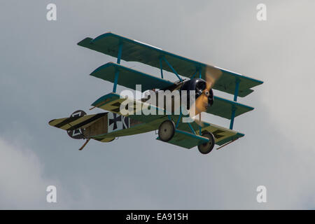 UK - Cosford, 08 juin 2014 : World War 1 vintage Fokker DR1 triplan allemand aéronef vu à Cosford RAF Airshow. Banque D'Images