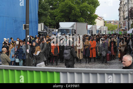 Sur l'action 'Hunger Games : Clarak - Partie 2 cinéma à Paris avec : Atmosphère Où : Paris, France Quand : 07 mai 2014 Banque D'Images