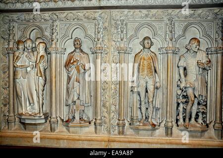 NYC : retable sculpté de style néo-Renaissance à l'église cathédrale de Saint John the Divine Banque D'Images