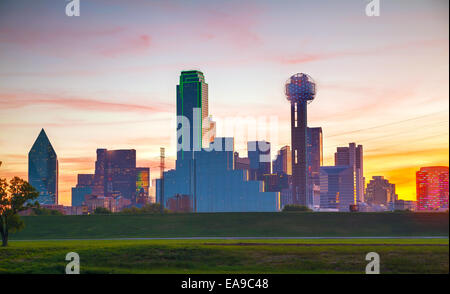 Aperçu du centre-ville de Dallas le matin Banque D'Images