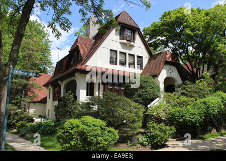 Néo-Tudor House, jardins de Forest Hills, Queens, New York Banque D'Images